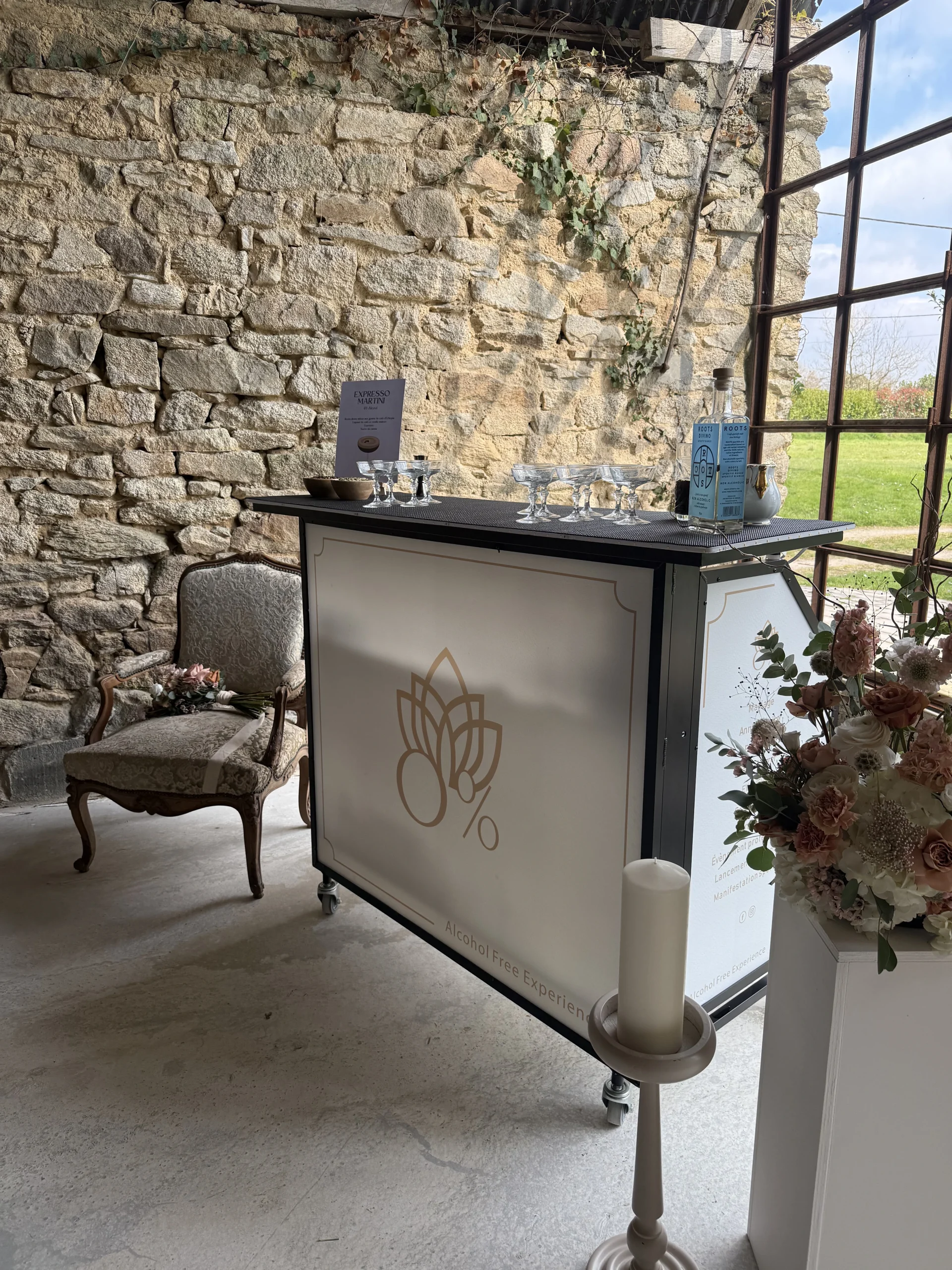 Bar à mocktails mobile et autonome pour événement privé